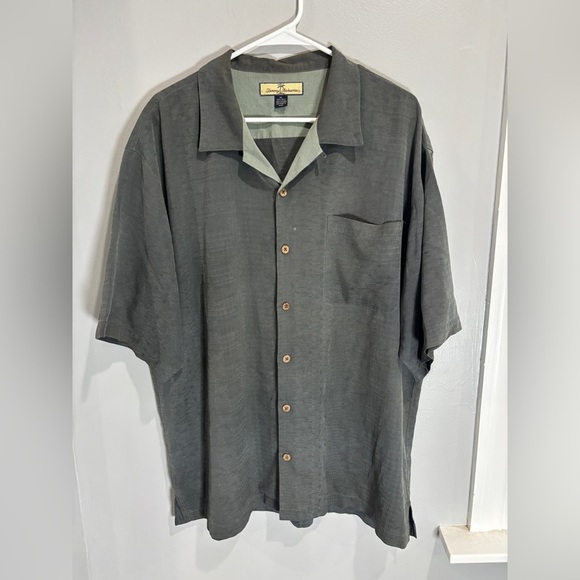 Tommy Bahama 100% Silk Gambling Print Camp Shirt Cruise‎ Vacation Resortwear XL - Picture 2 of 9